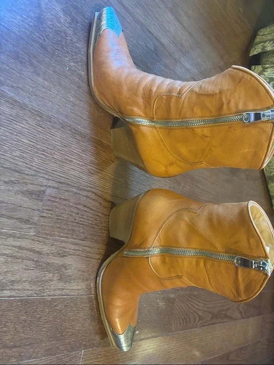 Women’s Tan Brayden Boots with Metallic Toe Free People - Picture 3 of 6